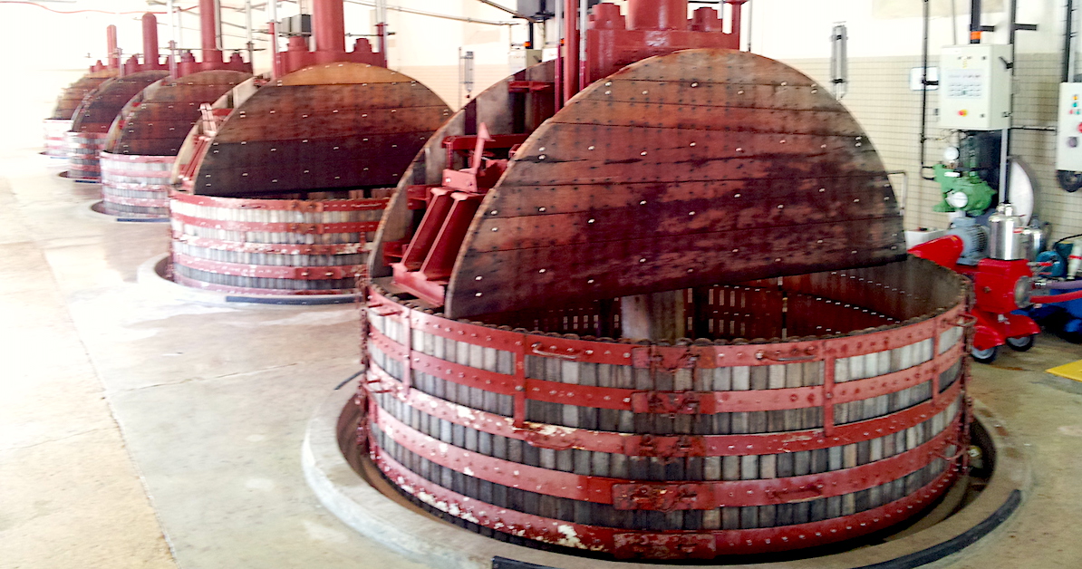 Traditional vertical wine presses from Louis Roederer champagne louis-roederer-traditional-vertical-wine-presses