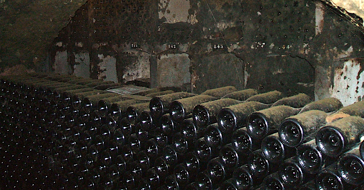 louis-latour-chateau-corton-grancey-cellar